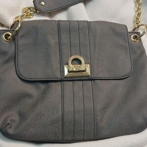mark. Gray Leather Shoulder Bag with Gold Chain
